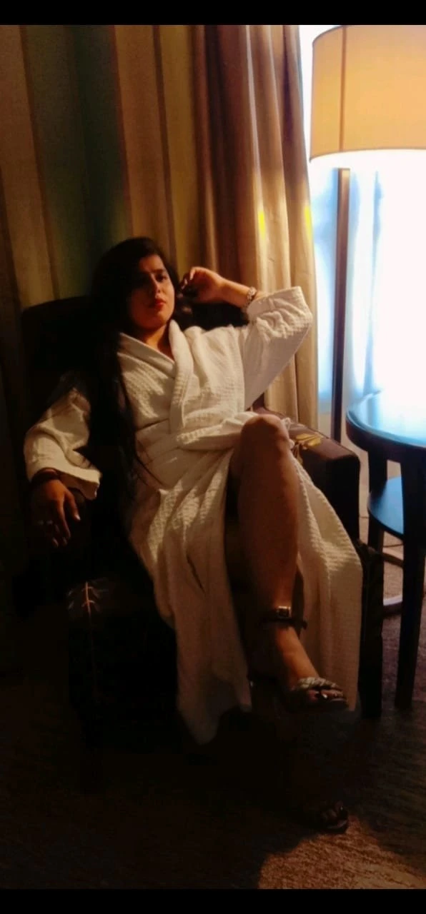 Aniska – Indian escort in New Delhi — 3 / 6