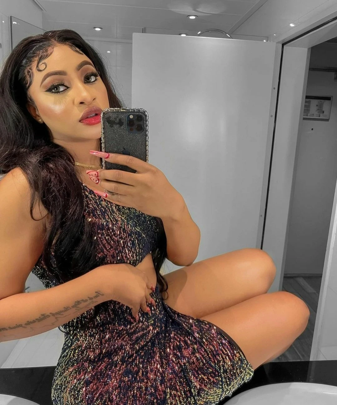 Golden Ass Am H – Namibian escort in Beirut — 3 / 4