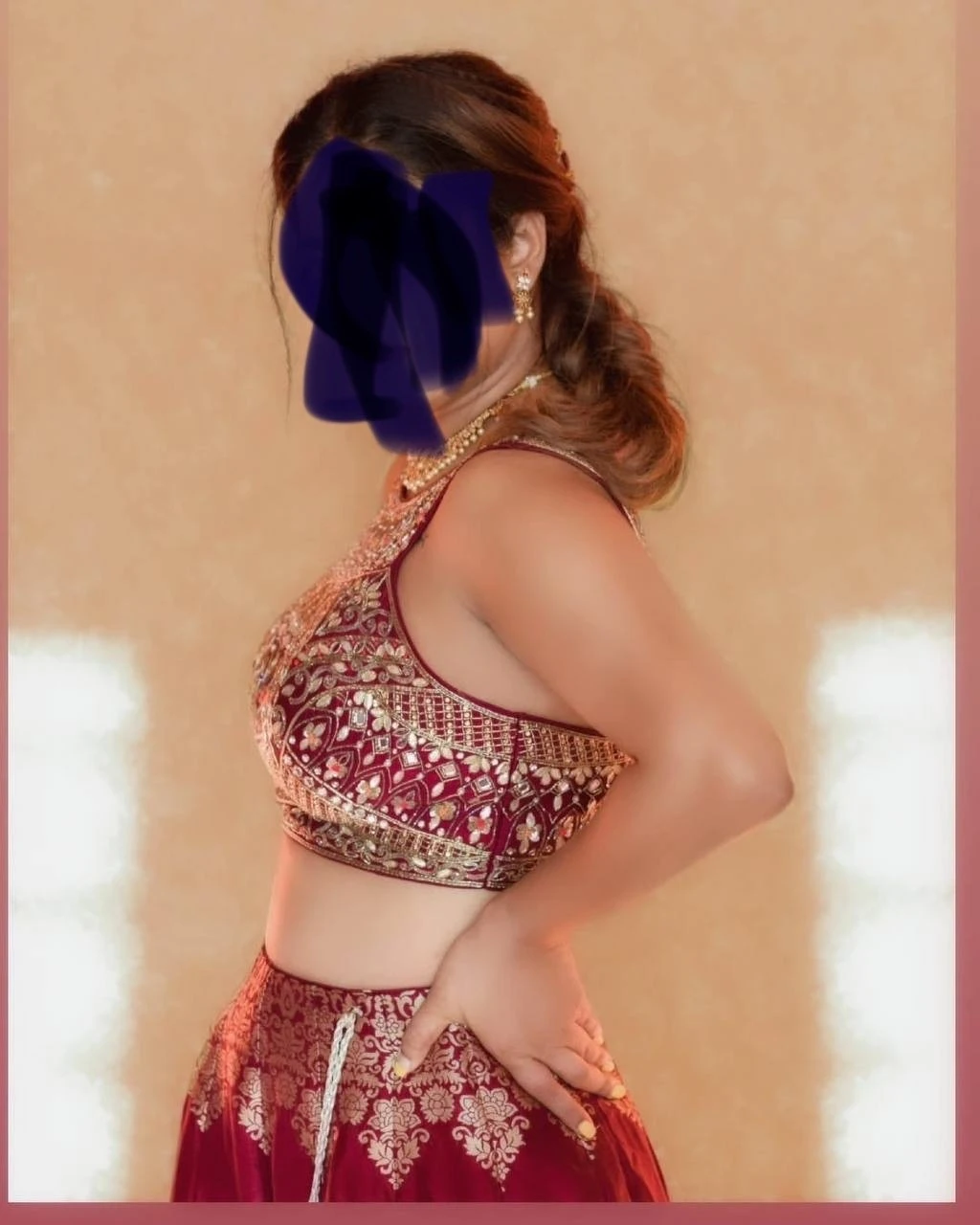 Shalini Tamil actress – Indian escort in Chennai — 2 / 11