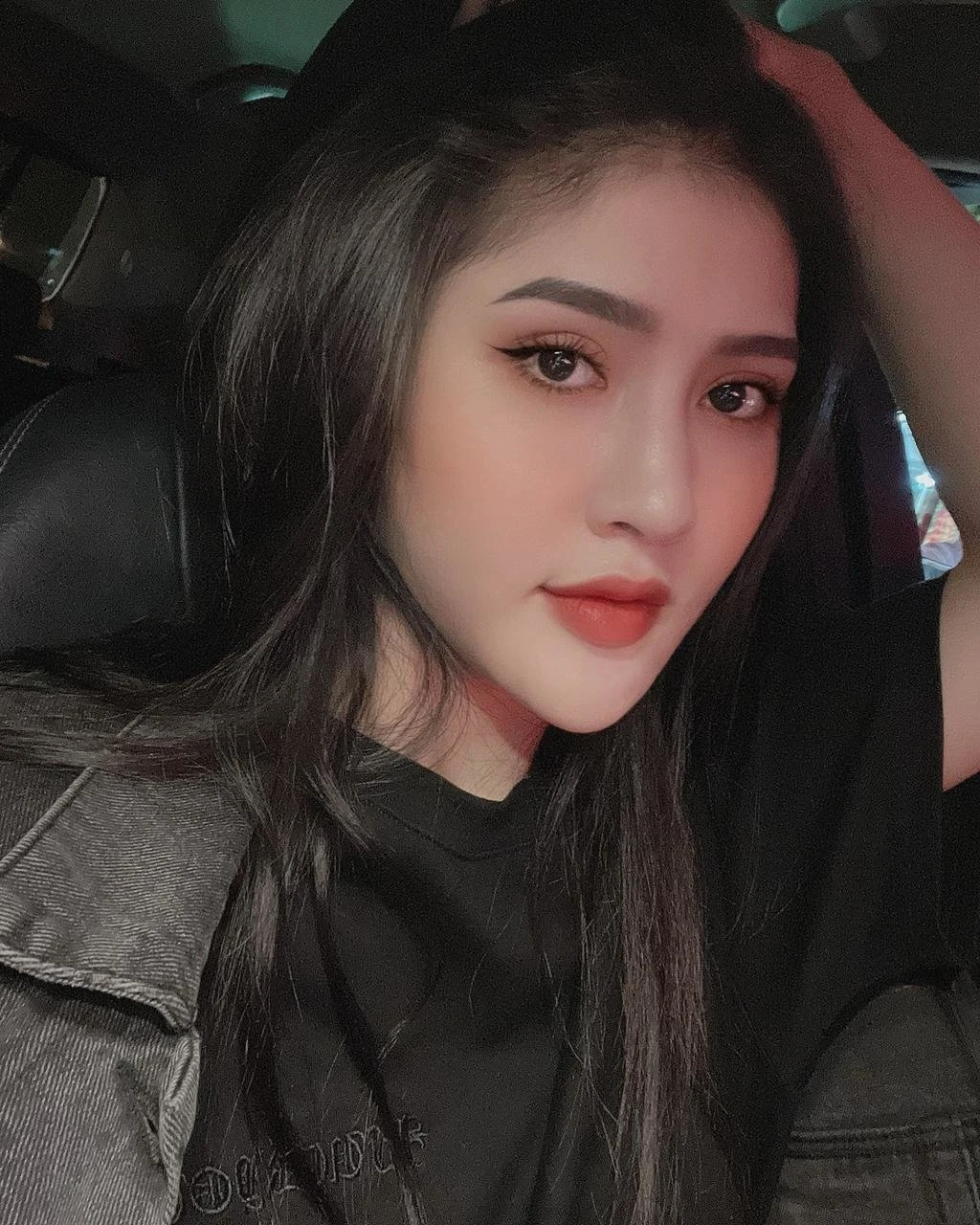 Lucifer – Japanese escort in Stockholm — 2 / 4