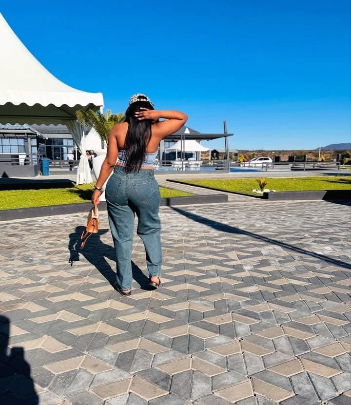 Divine – Ghanaian escort in Dakar — 4 / 8