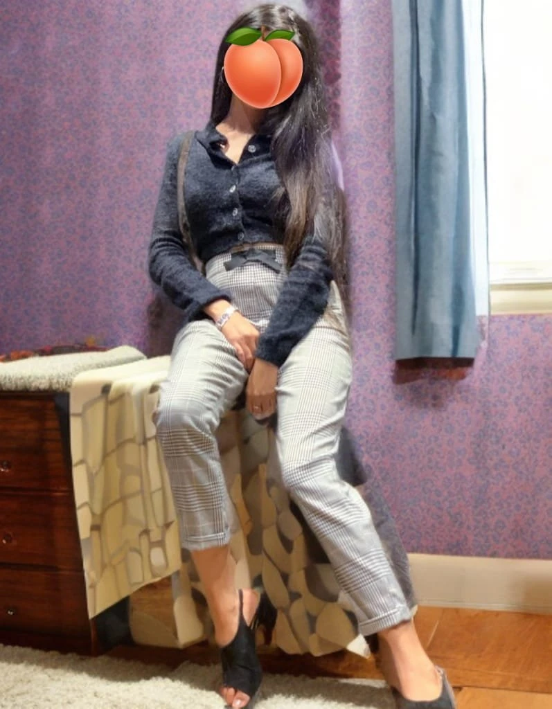 Amisha (Cam N Meet) – Indian escort in New Delhi — 4 / 9