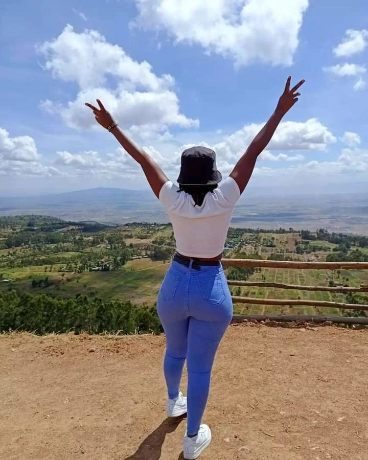Ivy – Tanzanian escort in Beirut — 3 / 4