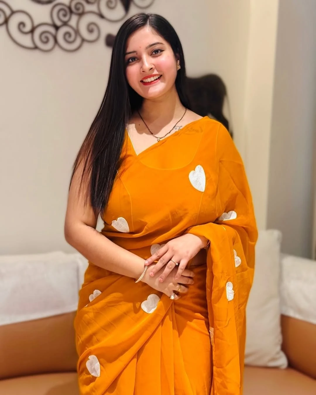 Mokshi – escort in Surat, Escort, Surat