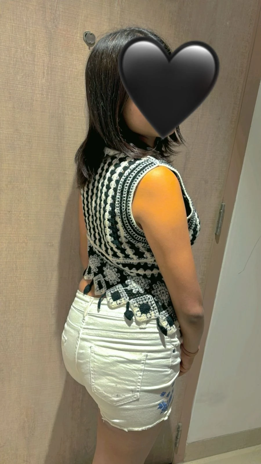 Extra Hot 20 Year Old – Indian escort in New Delhi — 8 / 12