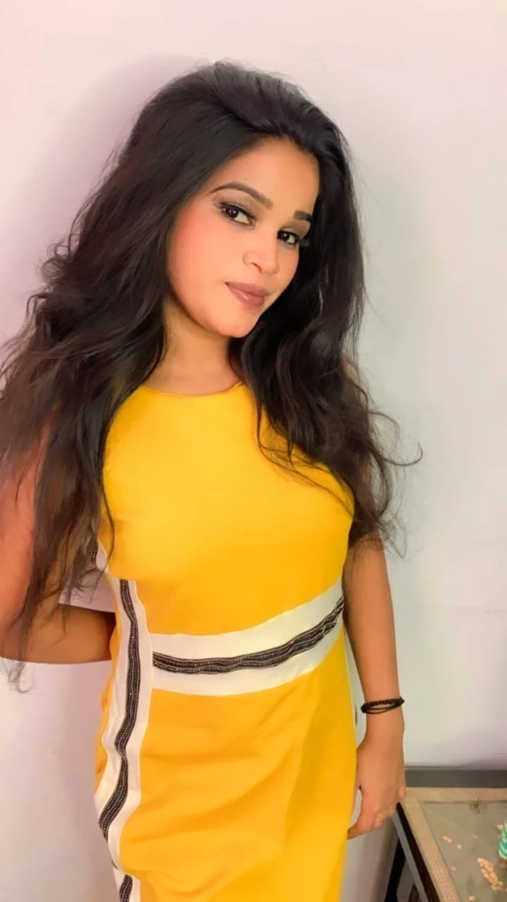 Fiza Nur – Indian escort in New Delhi — 4 / 6