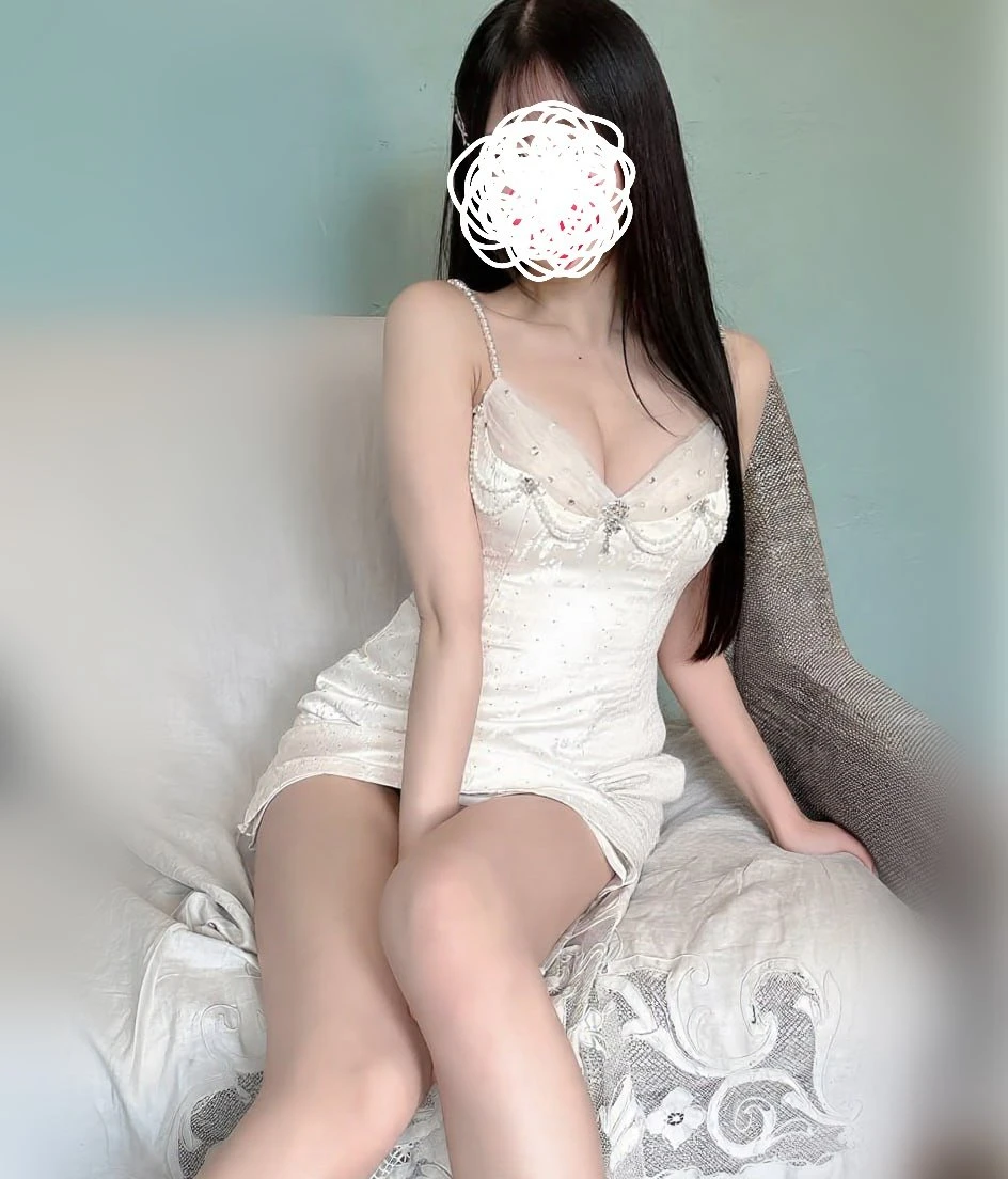 Mia – South Korean escort in Seoul — 2 / 4
