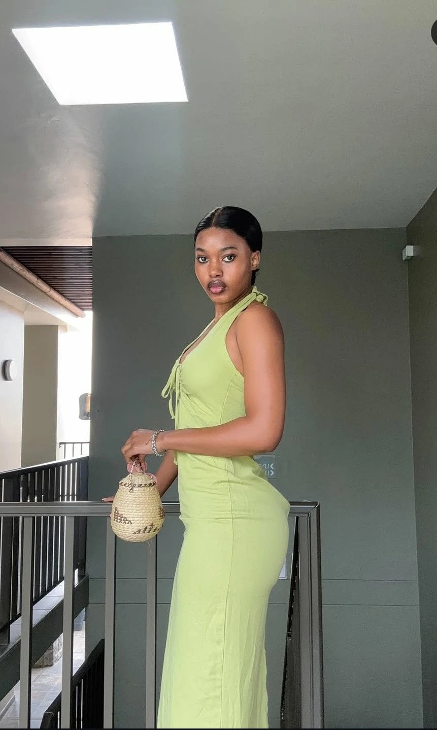 Robby. Hot Erotic Queen – South African escort in Kathmandu — 17 / 18