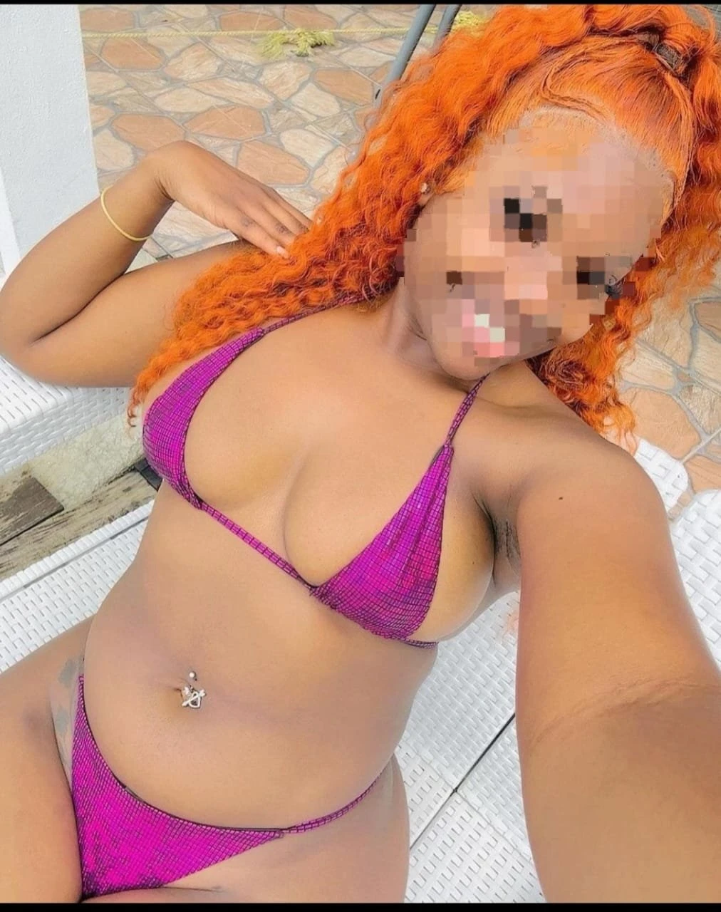Alma – Burundian escort in Hyderabad — 2 / 4