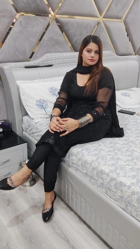 Beauty Singh – Indian escort in Noida — 2 / 6