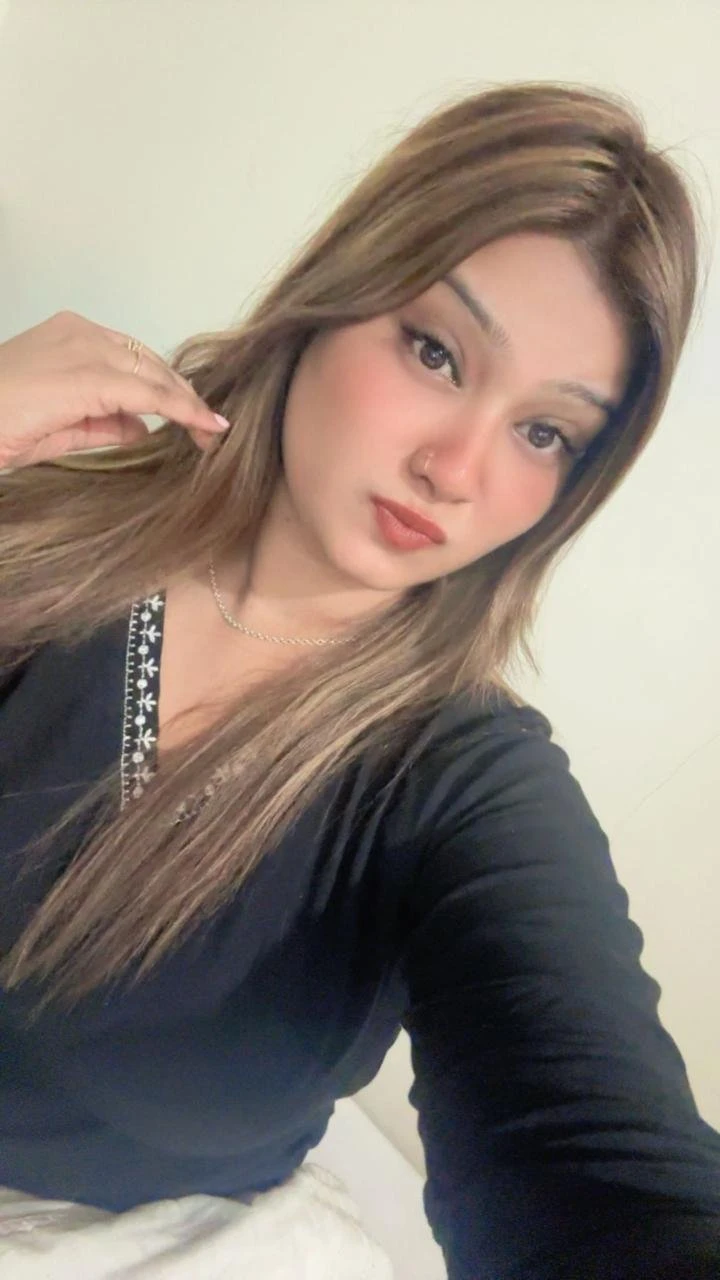 Riya Sharma Escort Service – Indian escort in Jaipur — 4 / 5