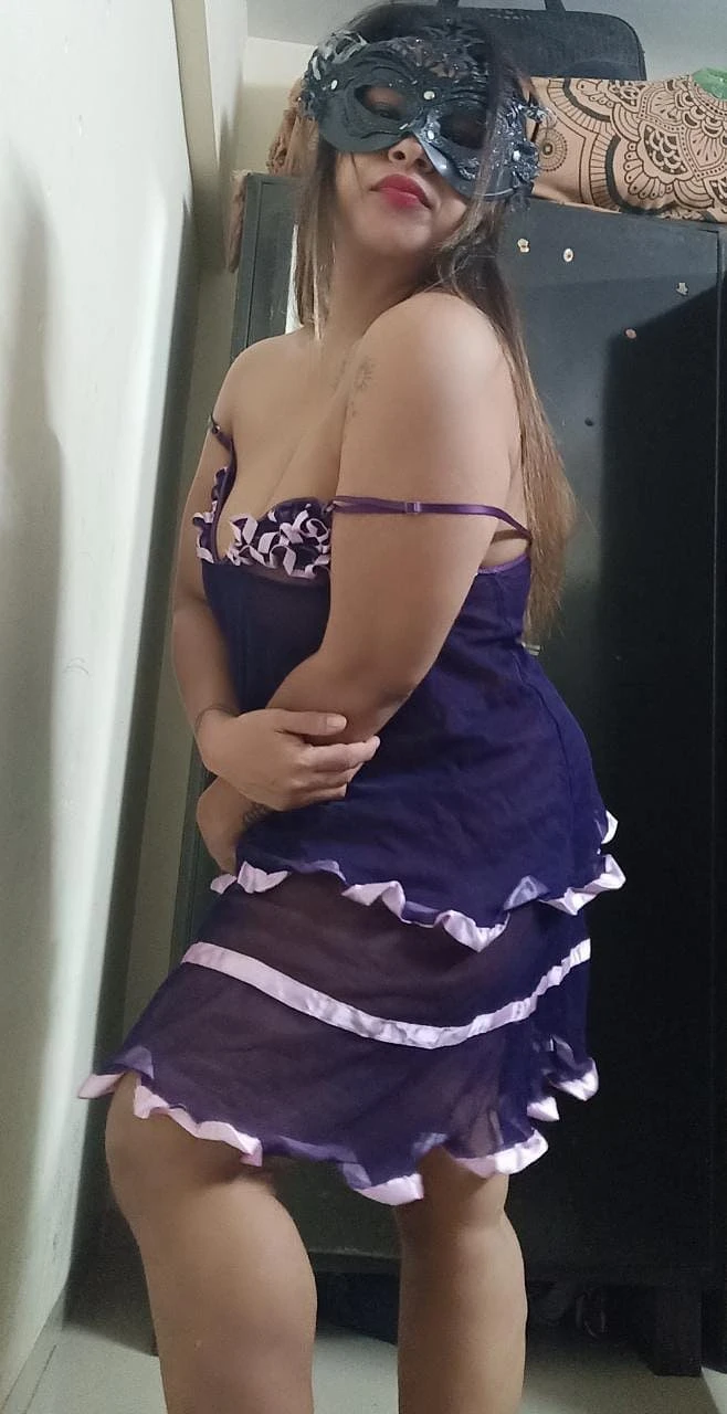 Sexy Namira – Indian escort in Mumbai — 19 / 30
