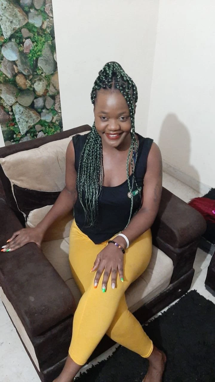 Lexxy – Kenyan escort in New Delhi — 2 / 8