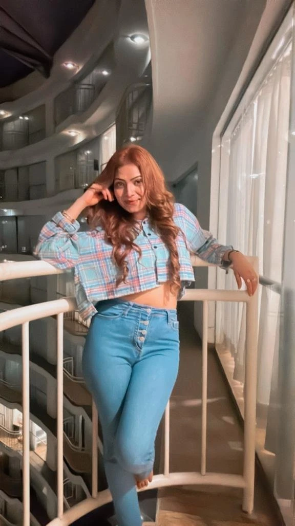 Genuine Service Cash Payment – Indian escort in Surat — 9 / 10