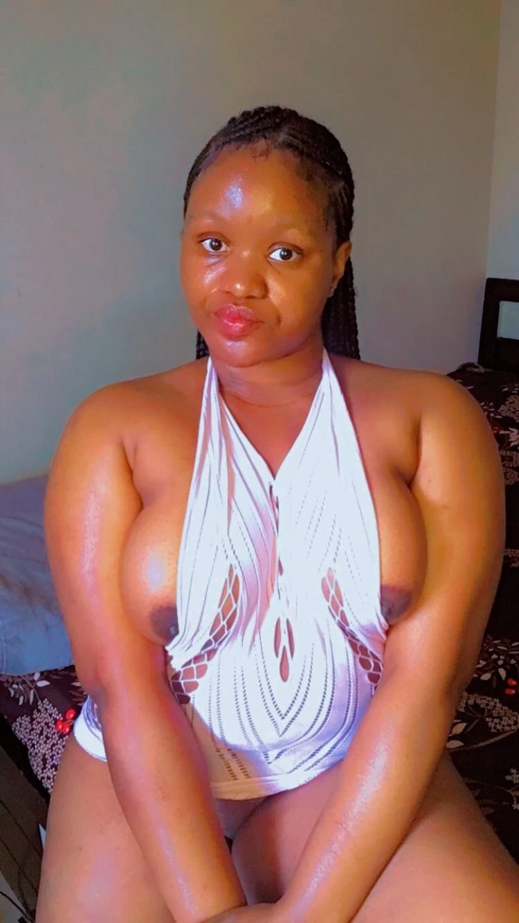 CUTE BIG TITTY SEX Queen pattaya – Kenyan escort in Noida — 5 / 7