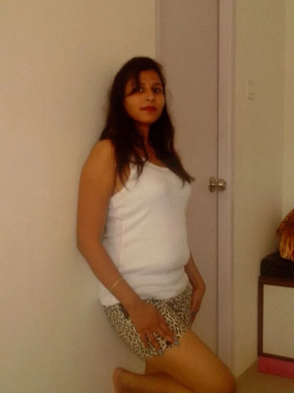 Five Star Hotel Incalls Escorts Models – Guinea Bissauan escort in New Delhi — 4 / 5