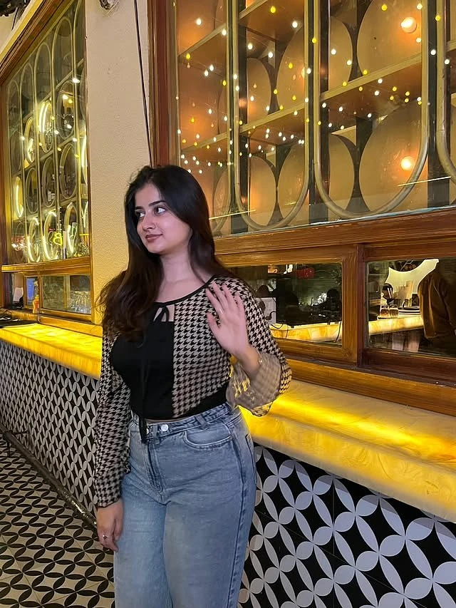 Urvashi – Indian escort in Shillong — 7 / 8