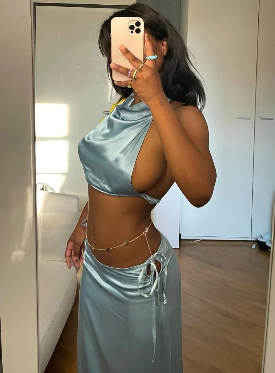 Sloppy Blowjob Queen African Girl Vivian – Kenyan escort in Mumbai — 4 / 7