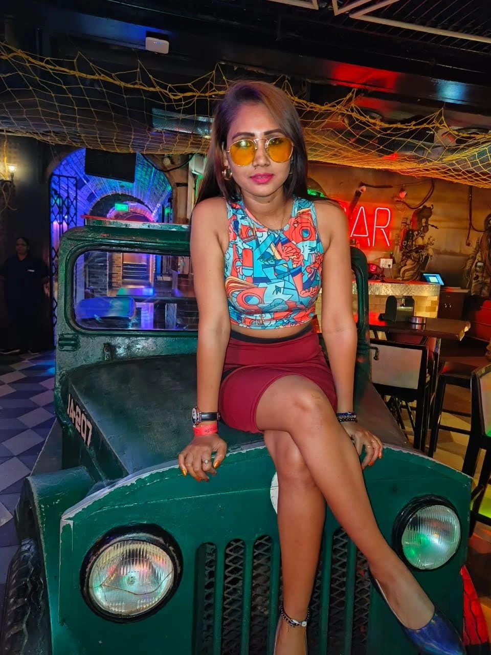 Mohini Hand Cash No Advance – Indian escort in Noida — 3 / 4