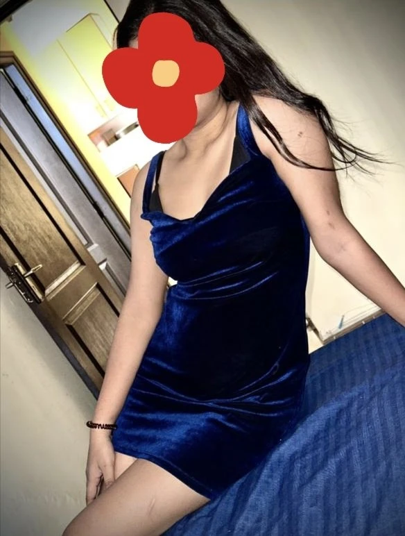 I Am Riya 21 Years Alone Girl – Indian escort in New Delhi — 6 / 8