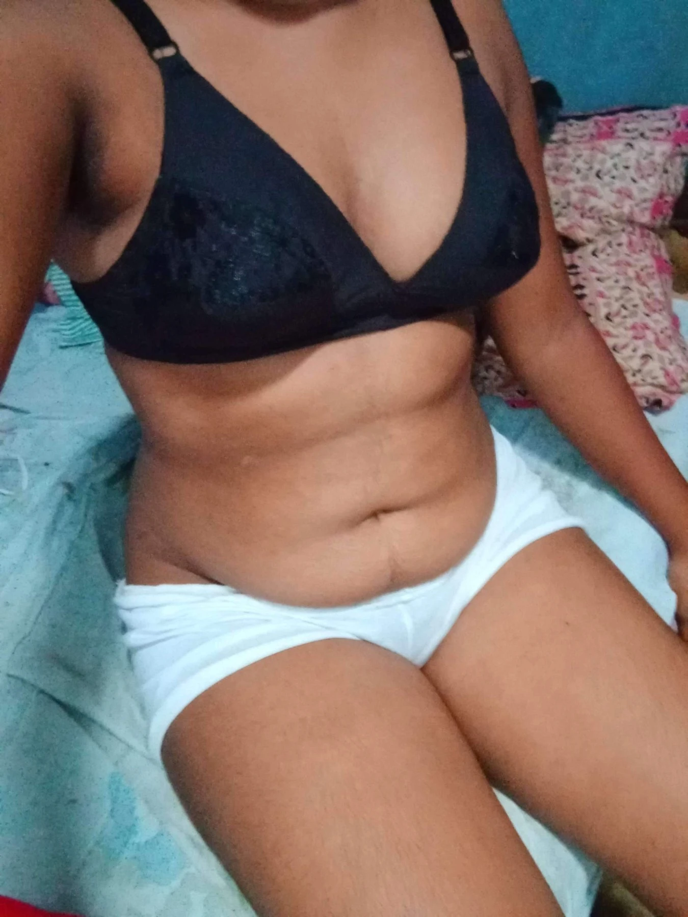 Malshi – Sri Lankan escort in Colombo — 3 / 5