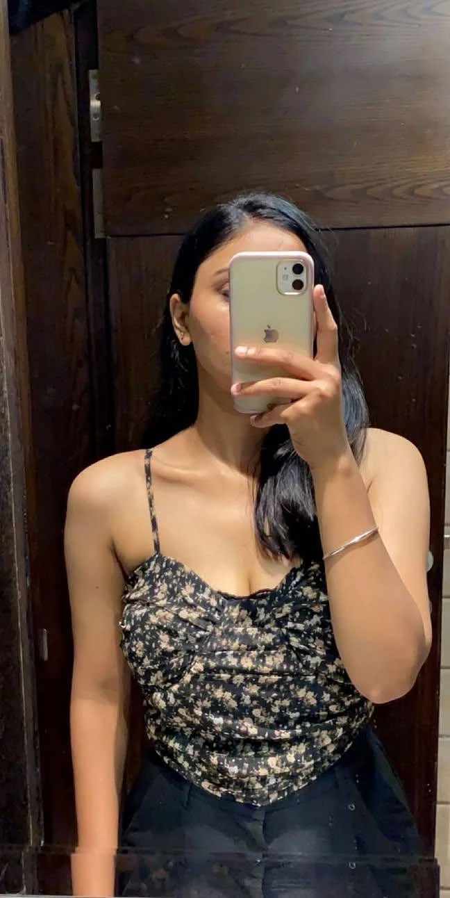 Prity GF Experience In Pune & Models Av* – Indian escort in Pune — 4 / 5