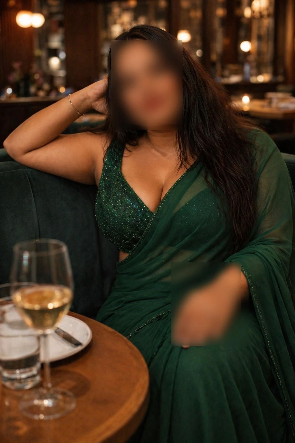 Hottie Sheena – Indian escort in New Delhi — 3 / 5