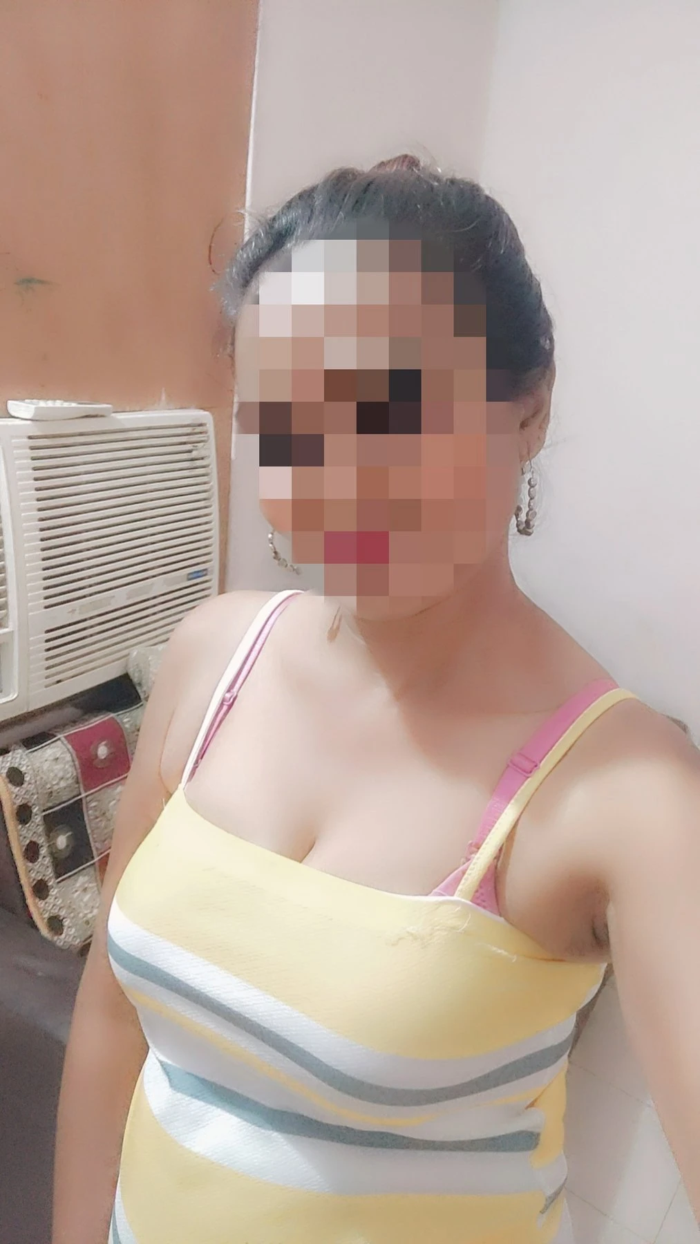 Simmi Independent Girl. Incall/outcall – Indian escort in New Delhi — 2 / 4