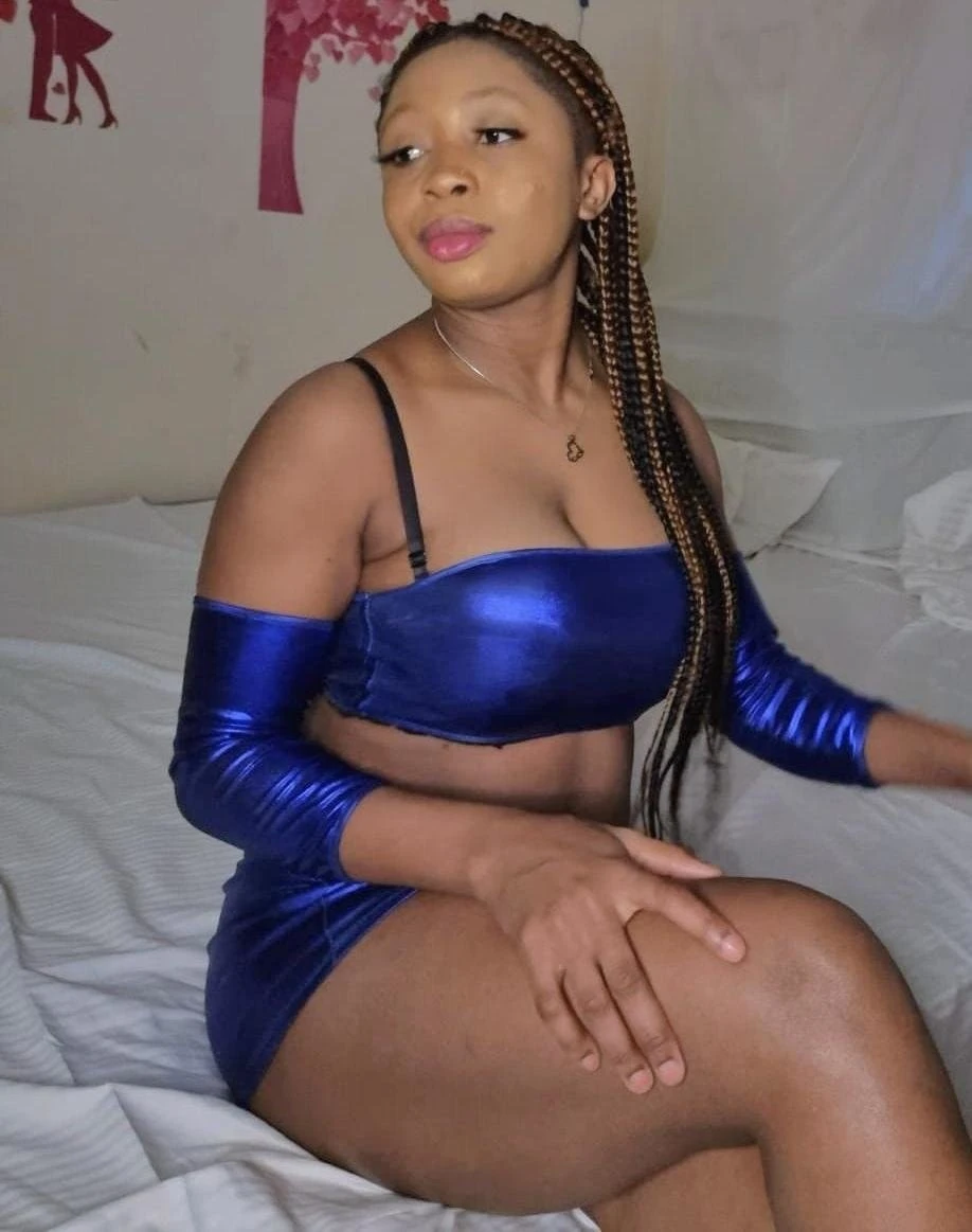 Bella – Tanzanian escort in Madurai — 4 / 7