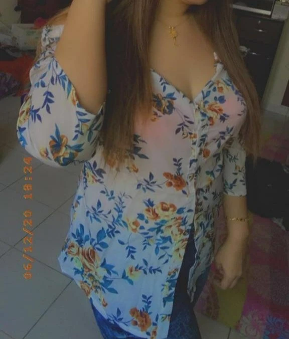 Riya – Indian escort in Mumbai — 2 / 6