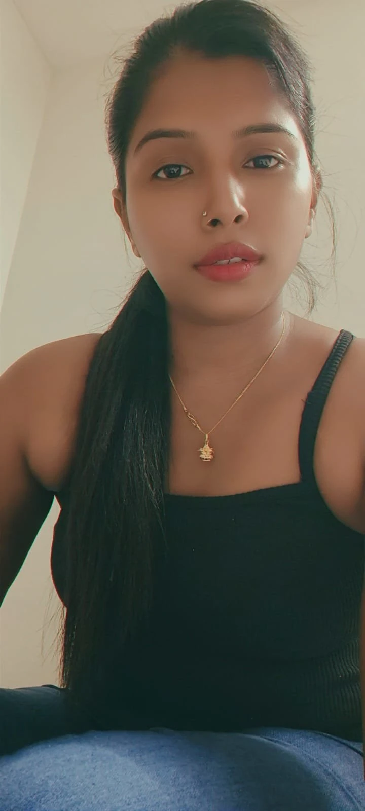 Soniya Sharma – escort in Hyderabad — 3 / 5