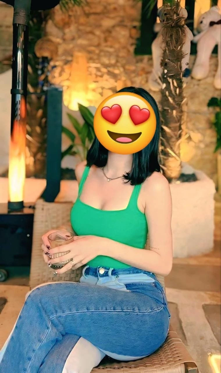 Lavanya Love – Indian escort in Bangalore — 3 / 6