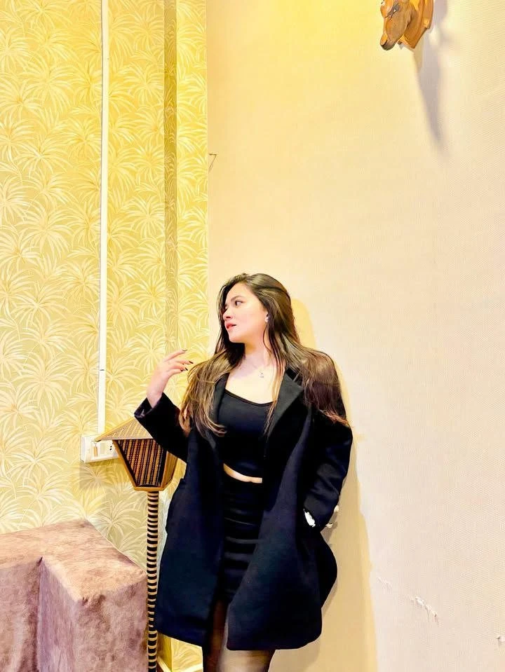 Divya – Indian escort in Hyderabad — 2 / 3