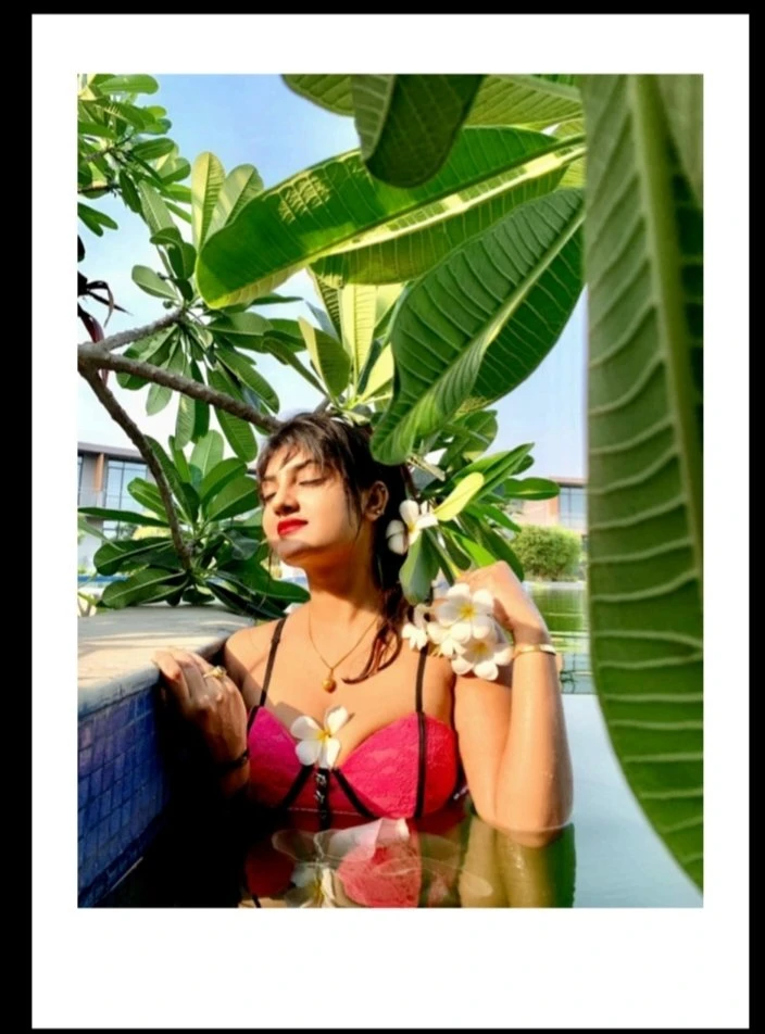 Suhani Real Meet only – Indian escort in Mumbai — 7 / 8