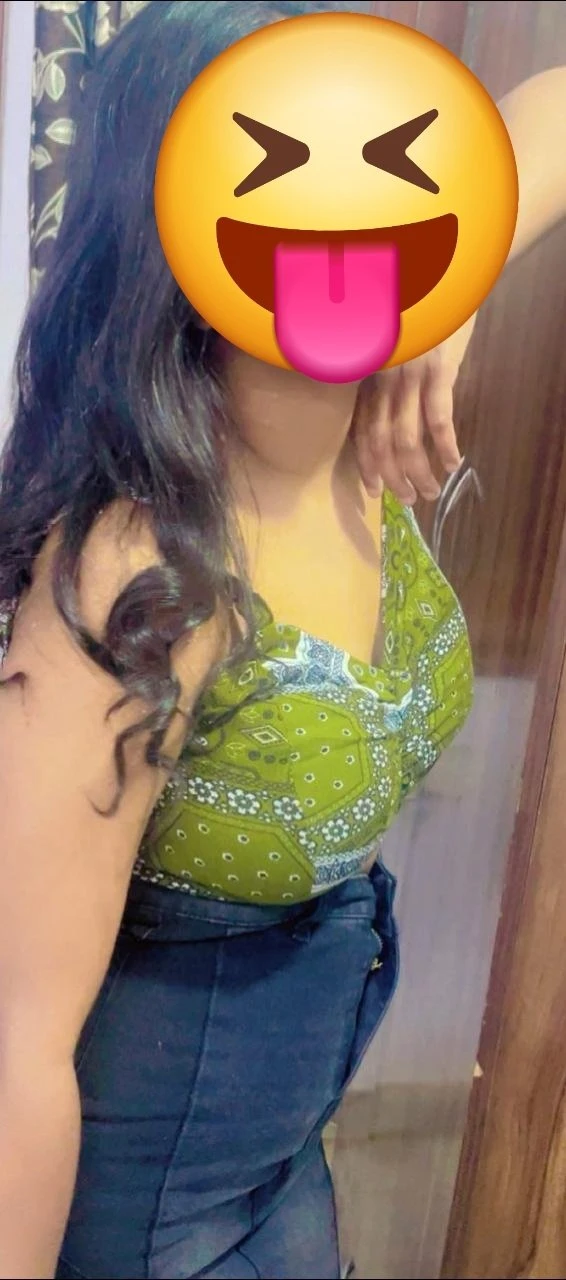 Ayesha – Indian escort in Visakhapatnam — 6 / 10