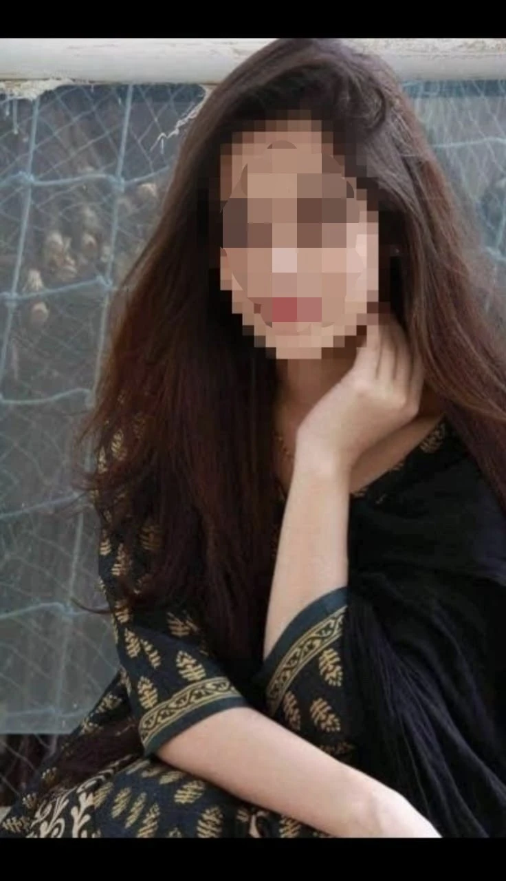Priya Fun Cam Show and Real Meet – Indian escort in Hyderabad — 1 / 4