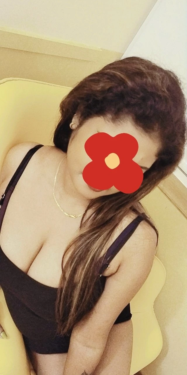 Ruchi Kaur, Silky N Hot Independent Girl – Indian escort in New Delhi, Escort, New Delhi