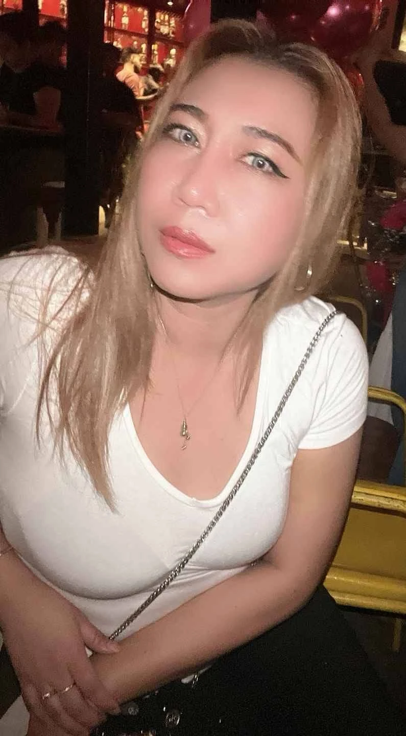 Mini – Thai escort in Gurgaon — 3 / 5