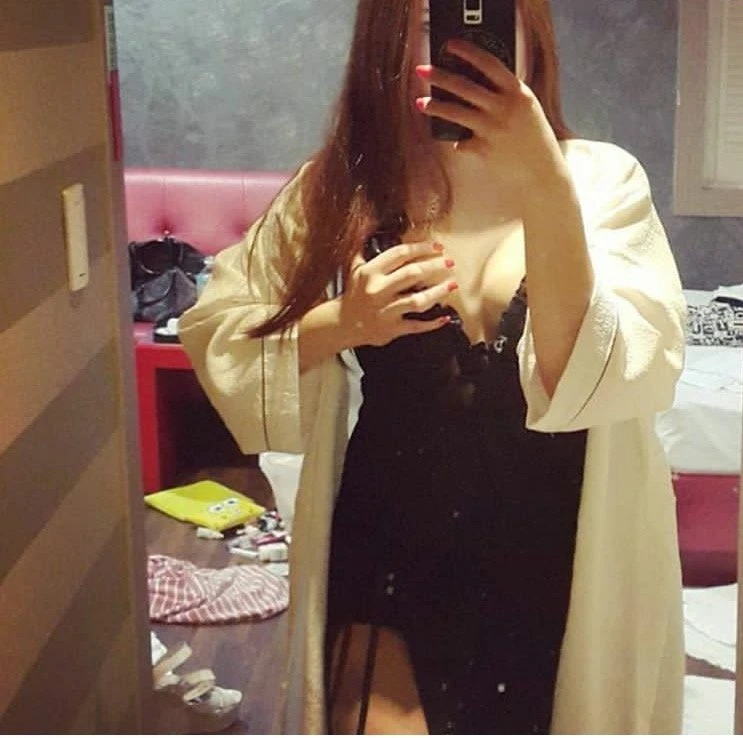 Meju Kong – South Korean escort in Seoul — 3 / 4