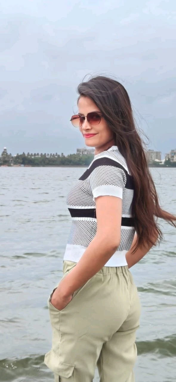 Shiwani Independent Genuine & No Advance – Indian escort in Pune — 3 / 4