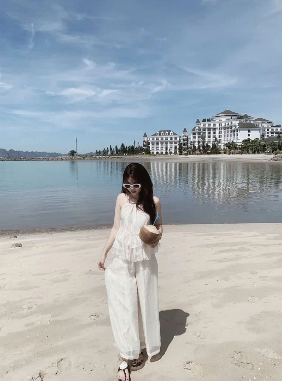 Ngoctrinh – Vietnamese escort in Hanoi — 6 / 7
