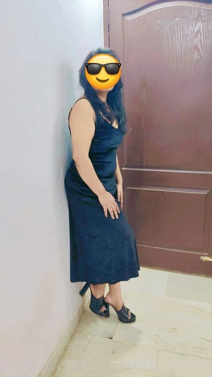Jia Sharma – Indian escort in New Delhi — 3 / 6