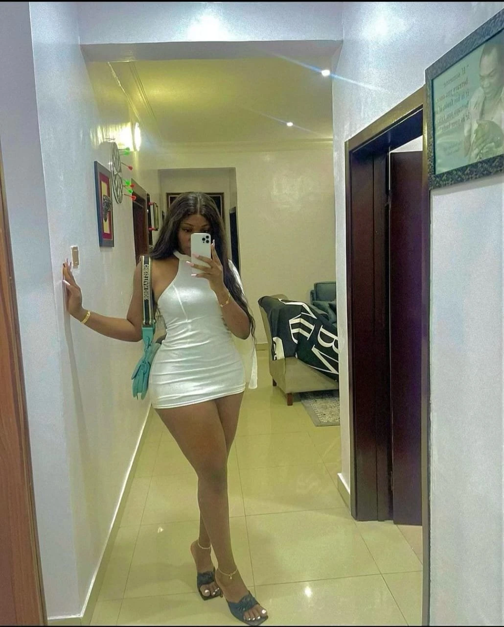 Lori – South African escort in Beirut — 10 / 11