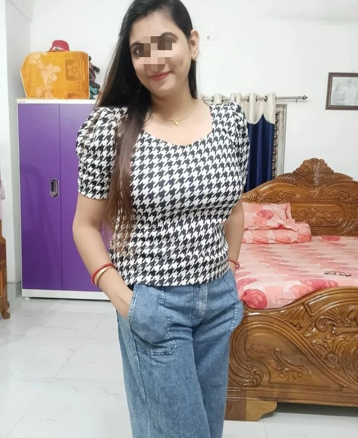 Niyukti – Indian escort in Thane — 2 / 4