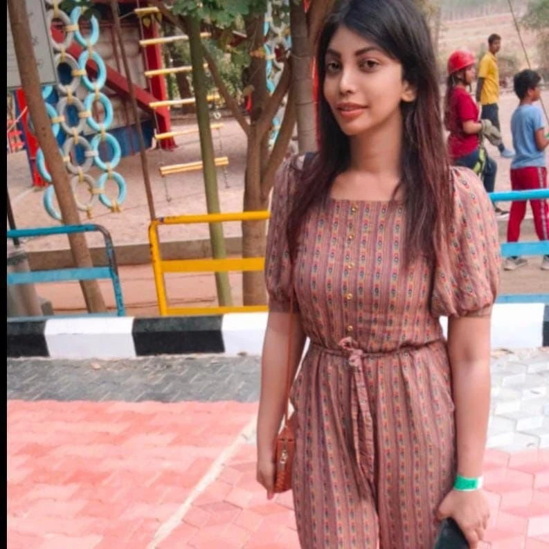 Model Sanjana – escort in Hyderabad — 2 / 3