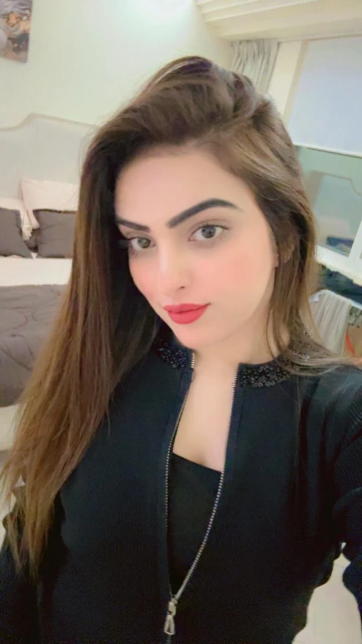 Low Price 100% Safe=and Service Girls – – escort in New Delhi — 6 / 19