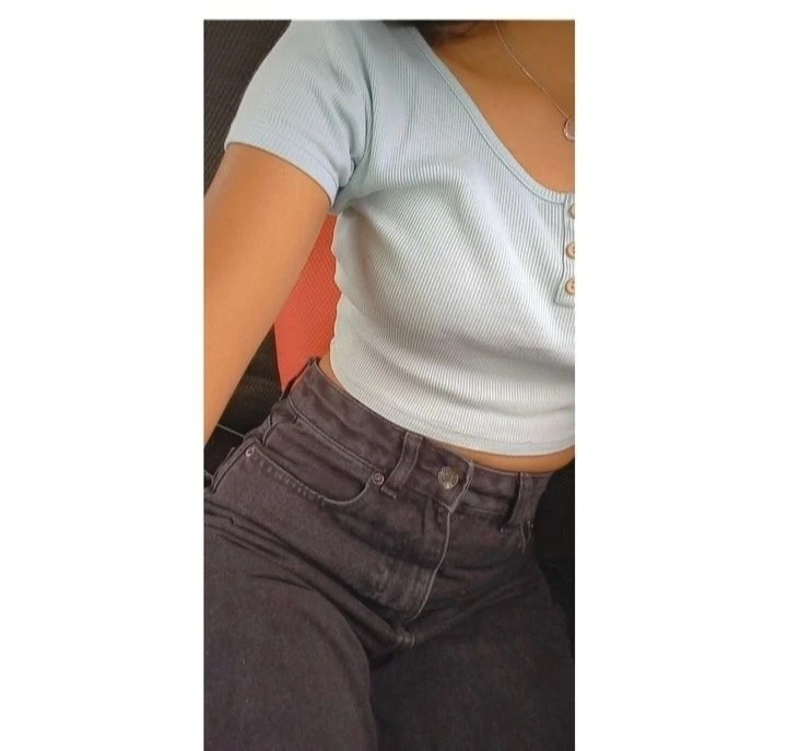 Emmy – Sri Lankan escort in Kandy — 2 / 5