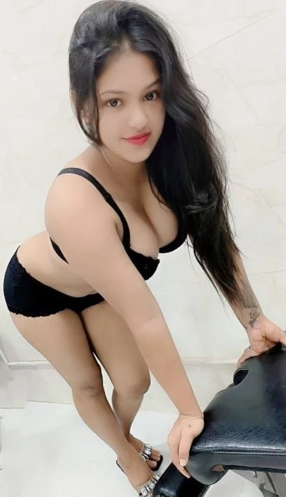 Riya Sharma – escort in Hyderabad — 2 / 4