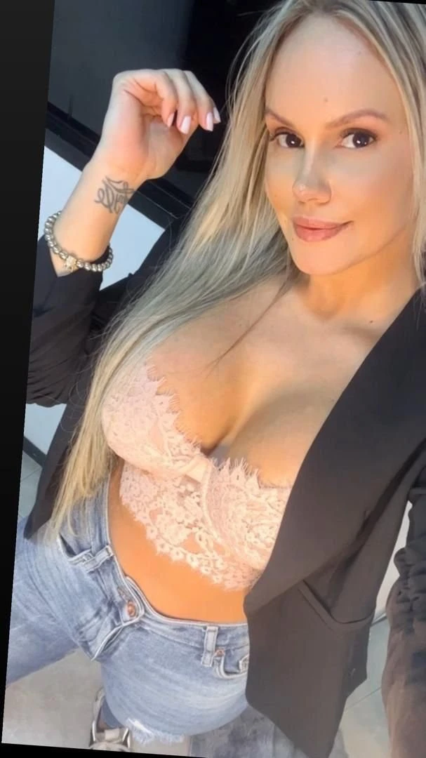 Oxana – Venezuelan escort in Beirut — 5 / 8