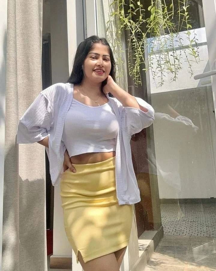 Divya – escort in Mumbai — 3 / 8